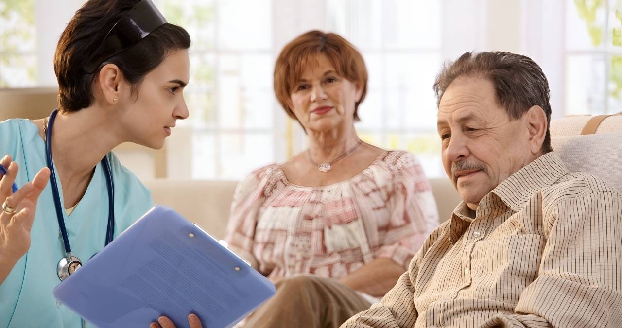 Atención de enfermería especializada en casa guía completa de cuidados beneficios y requisitos 2026